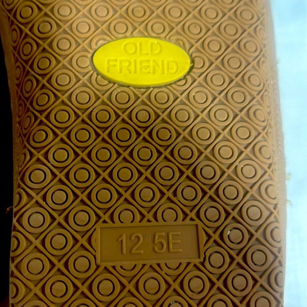 New Old Friends Slippers - Removable Sheepskin, rubber outer sole- leather upper - Picture 9 of 12